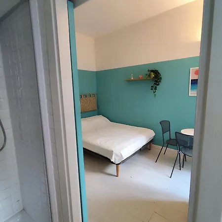 Colosseum Flat Blue *