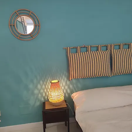 Colosseum Flat Blue