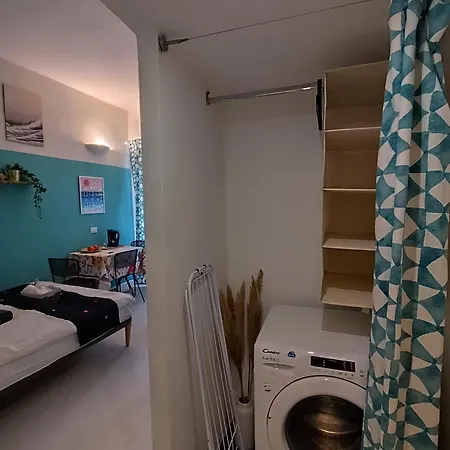 Colosseum Flat Blue * Roma